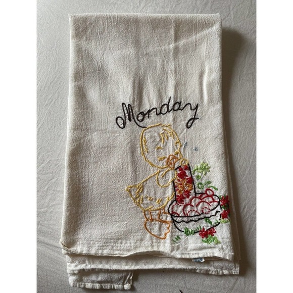 Vtg Embroidered Tea Towel Linen Duck Monday Day of the Week Laundry Day Washing - Picture 2 of 8